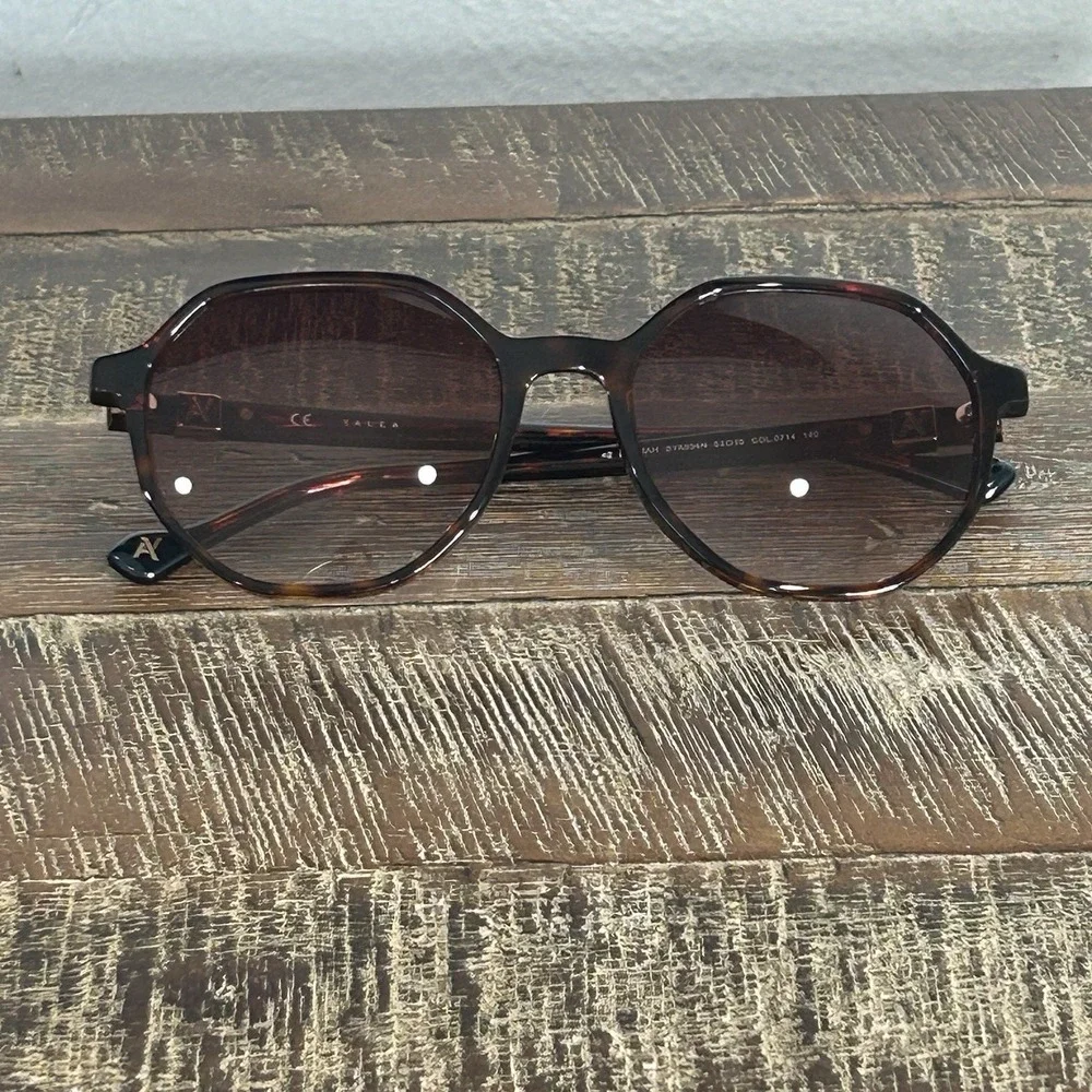 Yalea Sunglasses Leymah SYA034N Octagon Tortoise Gradient Italy Box Case NEW